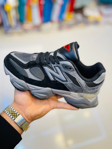 کفش کتونی نیوبالانس زنانه مدل نود شصت NB9060 رنگ مشکی