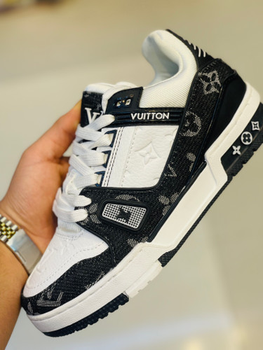 کفش کتونی لویی ویتون louis vuitton