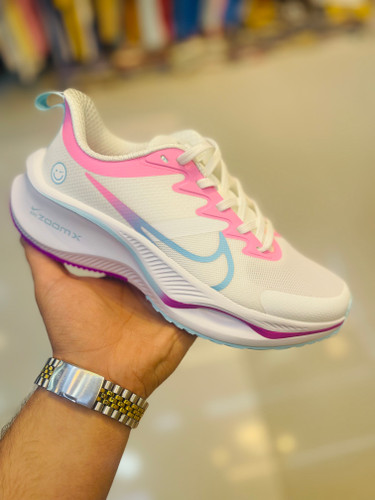 کفش کتونی زنانه نایکی مدل زوم ایکس جدید لبخندی