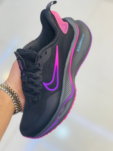 کفش کتونی نایکی زنانه مدل جدید زومیکس لبخندی